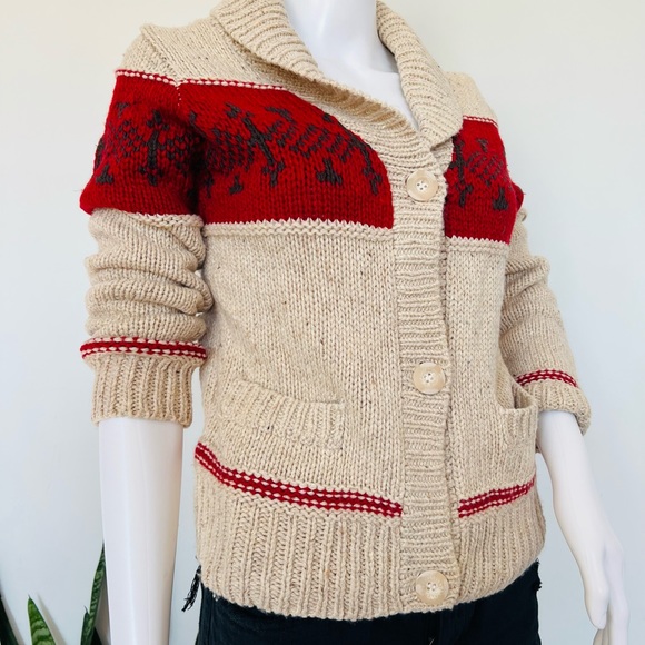 NWT red cream button sweater small - Picture 4 of 8